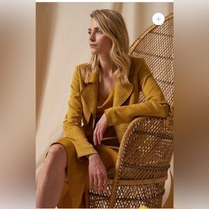 SOSKEN STUDIOS MARISSA MINICUCCI  HALLE MUSTARD - FAUX SUEDE JACKET Size 2